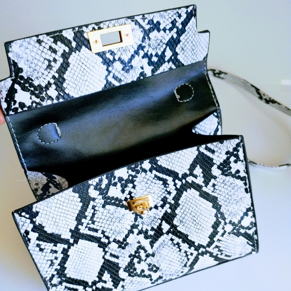 BUNDLE+2 Shein Crossbody Bag/Belt bag - Picture 7 of 10